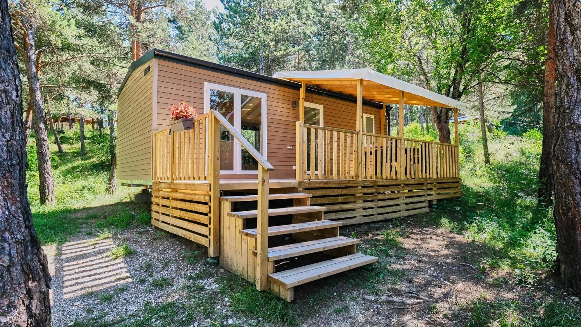 Camping Le Couriou Recoubeau-Jansac Εξωτερικό φωτογραφία