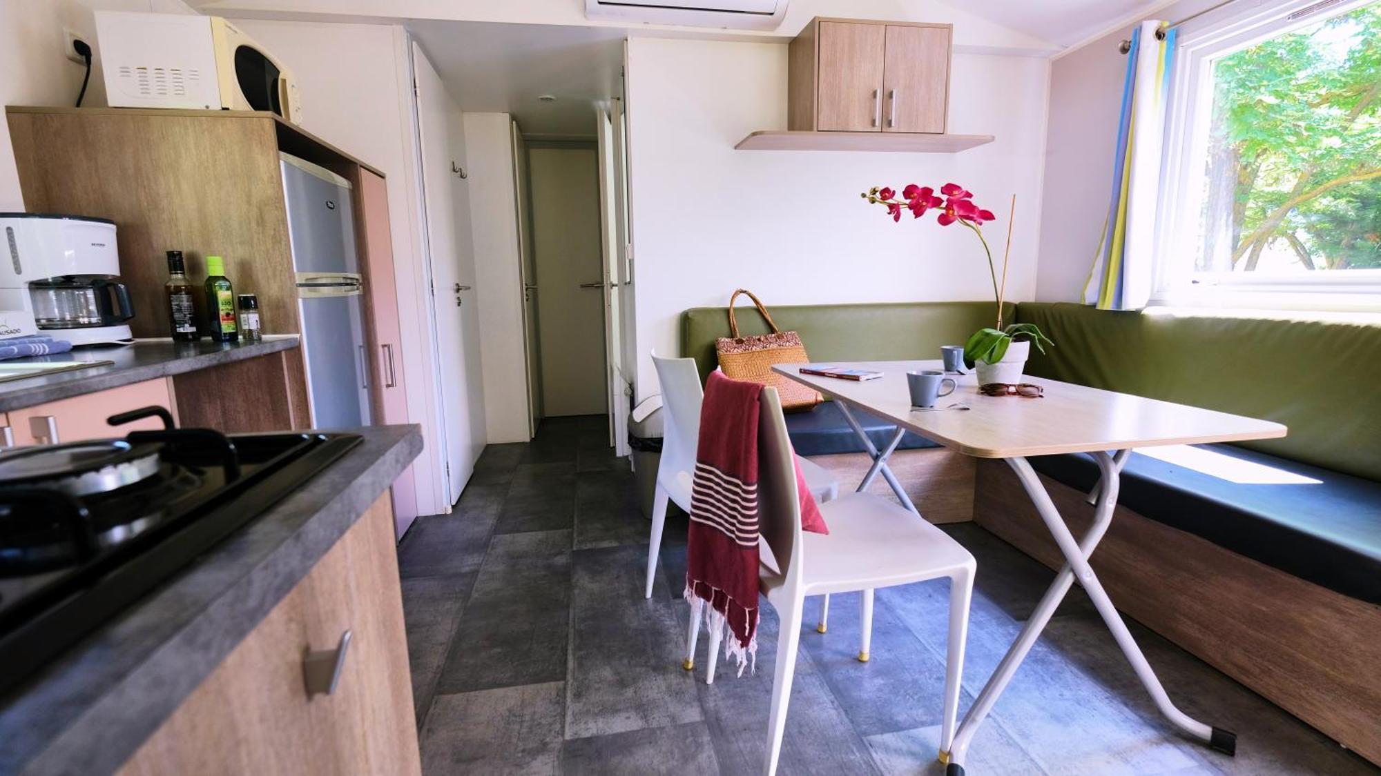 Camping Le Couriou Recoubeau-Jansac Εξωτερικό φωτογραφία