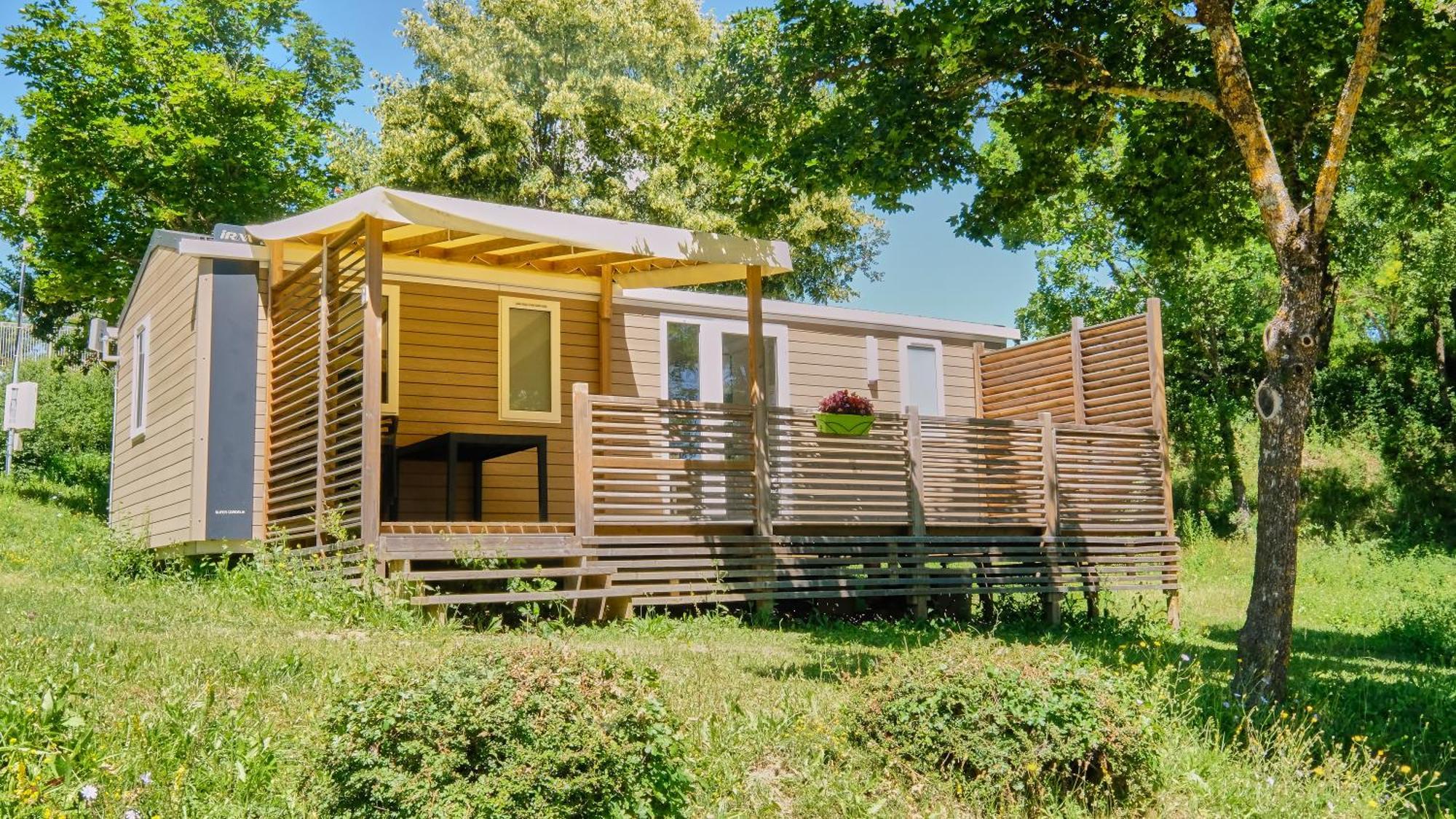 Camping Le Couriou Recoubeau-Jansac Εξωτερικό φωτογραφία